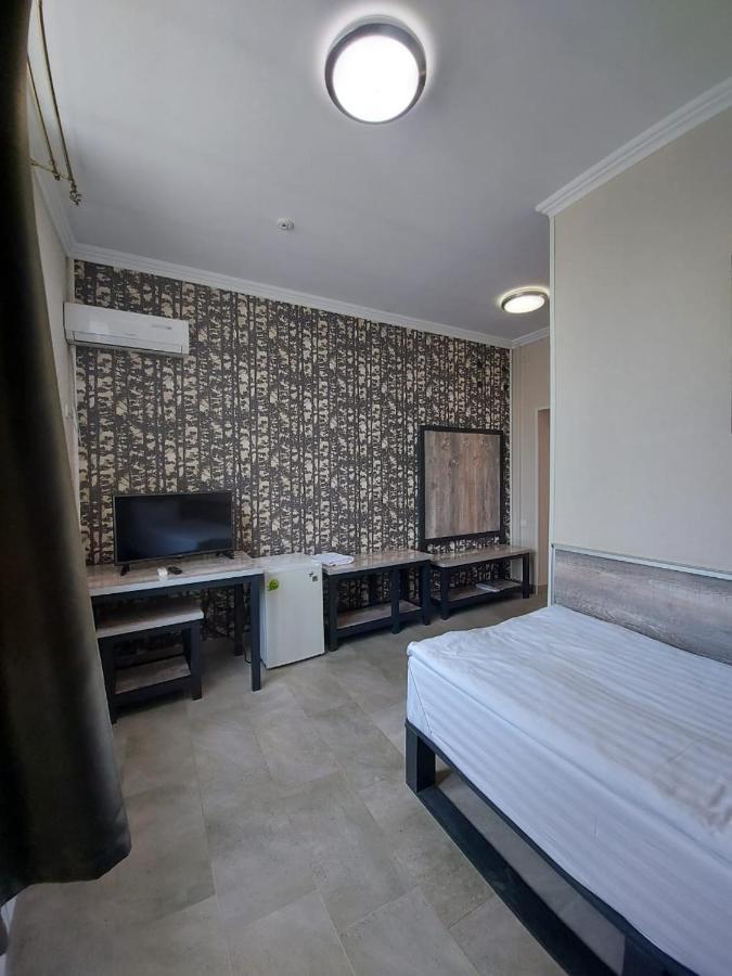 Комплекс Гостиниц Athletic Taraz Exterior foto